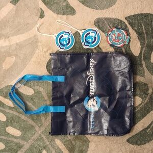 runDisney reusable bag and three luggage tags